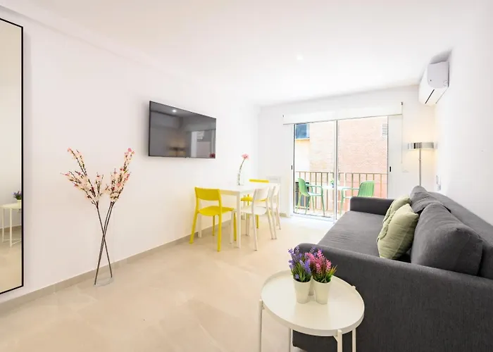 Edificio Belgica By 10tosea פואנגירולה