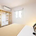 Apartament Edificio Belgica By 10tosea *
